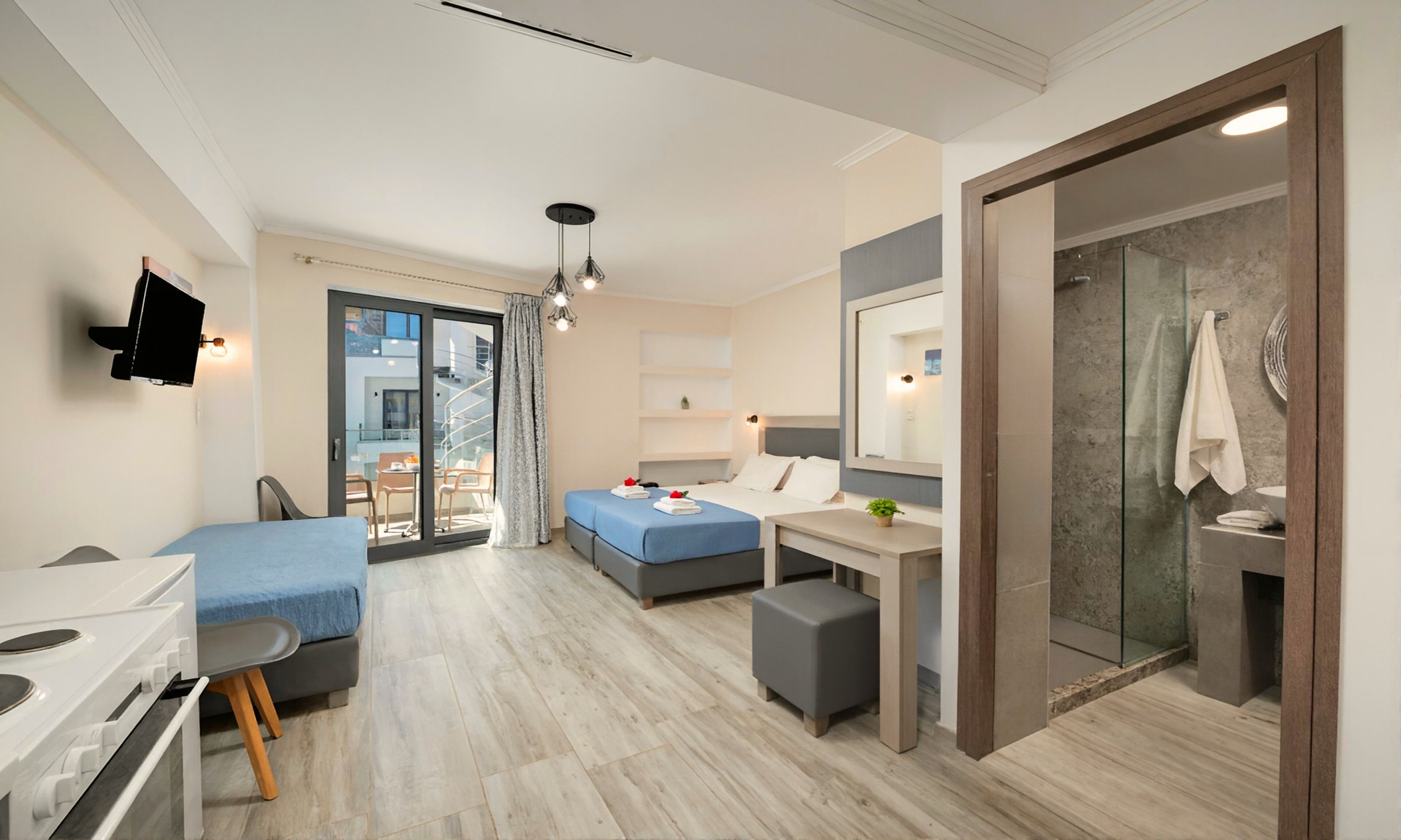 Studio Confort, vue piscine | Literie de qualité supérieure, coffres-forts dans les chambres