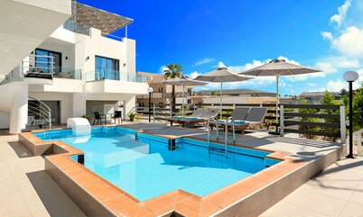 Pnoe Beachside Living