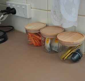 Hårføner, håndklær, såpe og sjampo