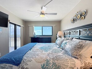 Iron/ironing board, Internet, bed sheets - Beachfront 2B/2B Vacation Condo Carlos Pointe 333. Amazing Views! World Famous Sunsets! (Fort Myers Beach)