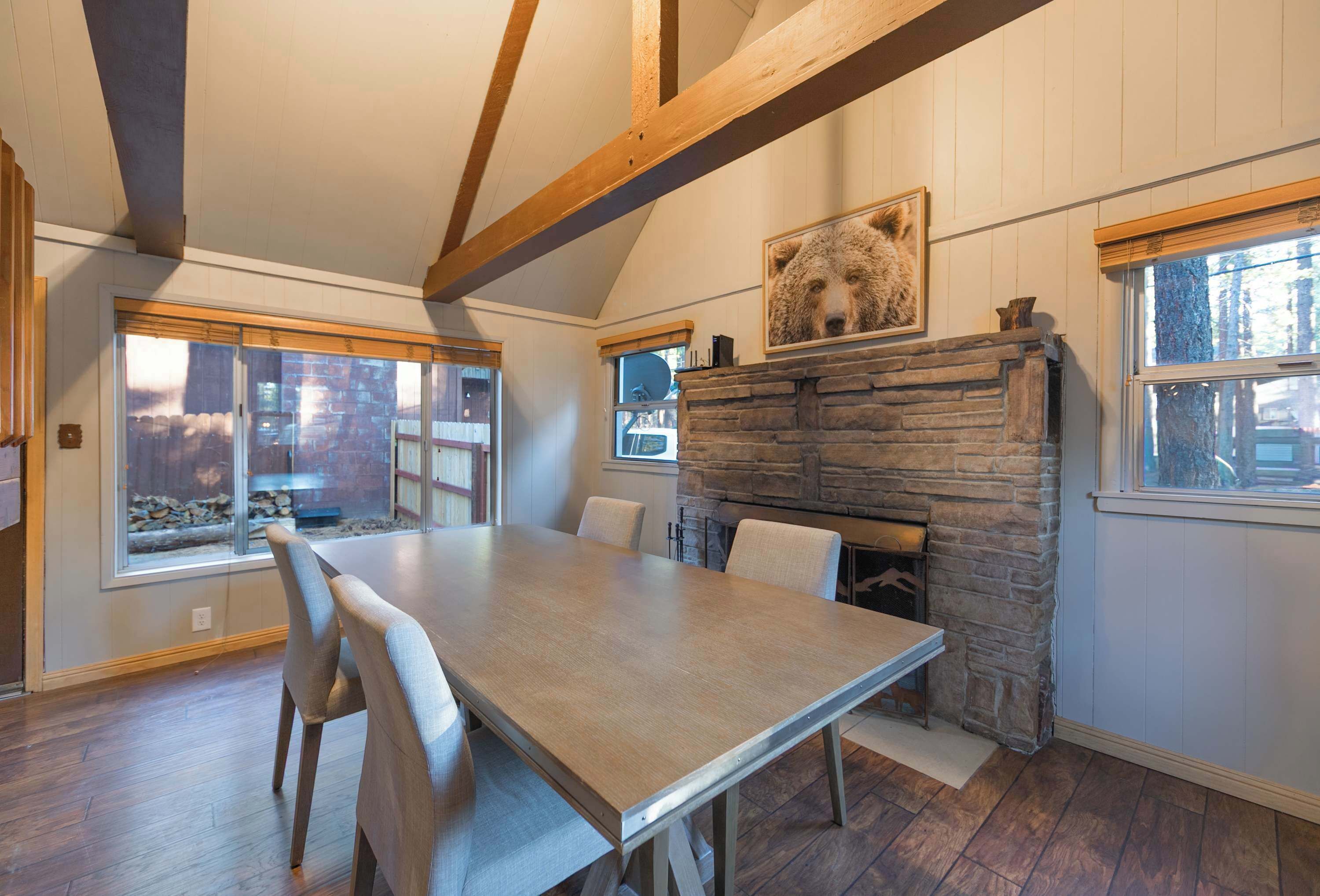Cabin, Multiple Beds, Patio, Mountain View (The Heavenly Foothills) | Dining