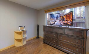 Cabin, nhiều giường, sân hiên, quang cảnh núi (The Heavenly Foothills) | Nội thất