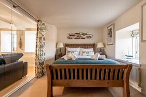 Interior - Granary Beach (No 4) | Elie (Elie)