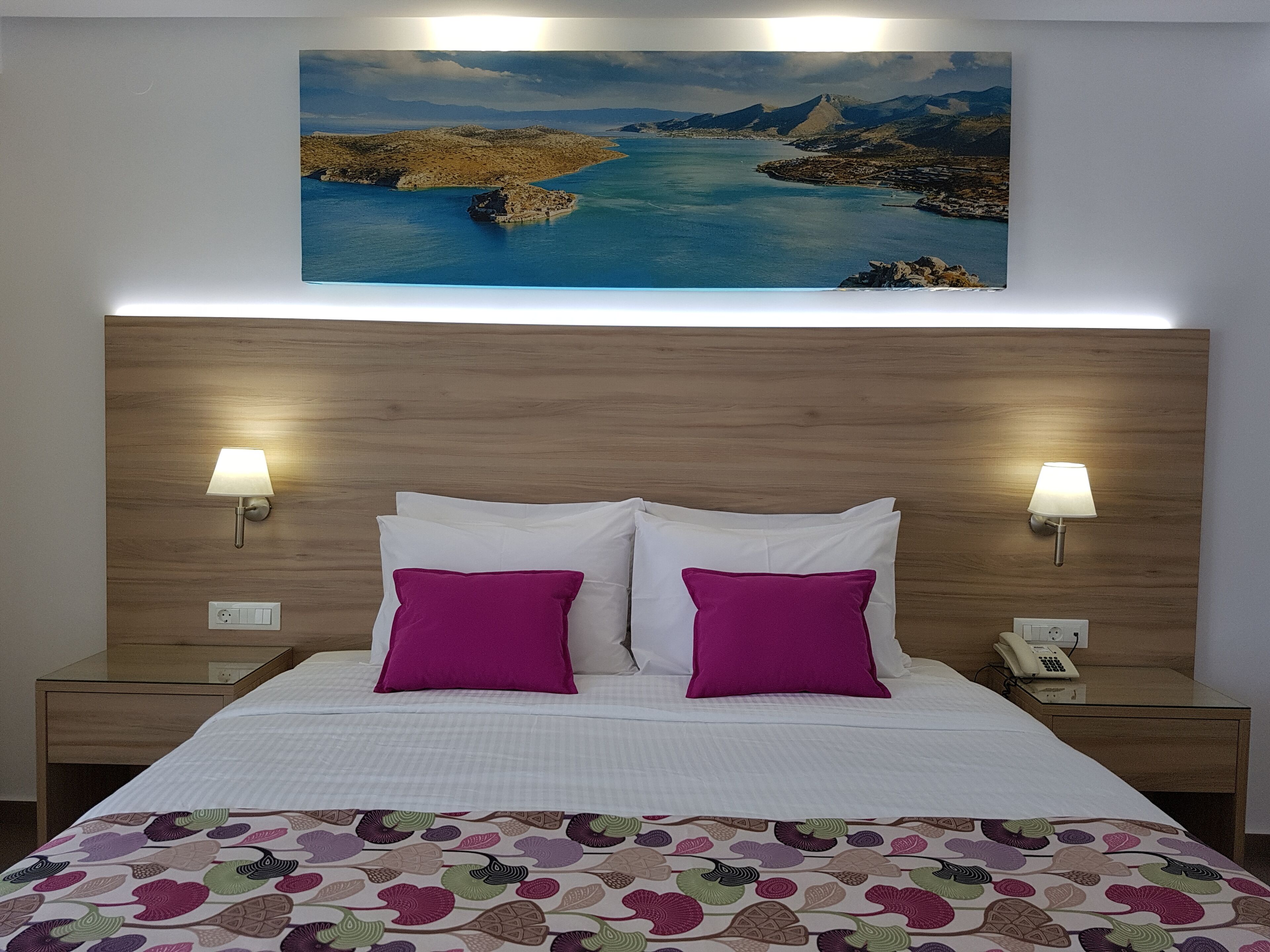 Premium Suite, Balcony, Sea View | Desk, laptop workspace, iron/ironing board, free WiFi