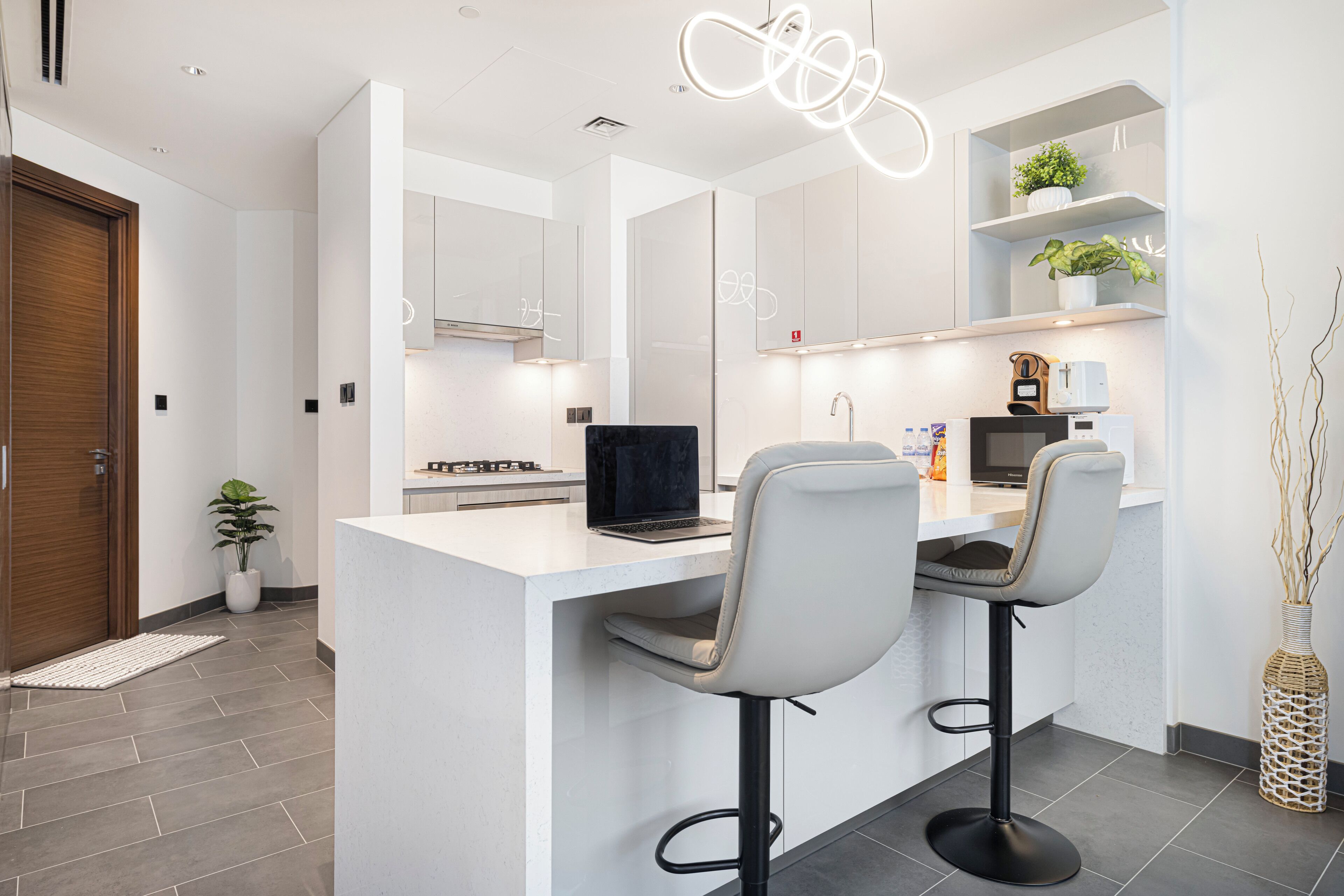 Luxury Apartment, Balcony, City View | Private kitchen