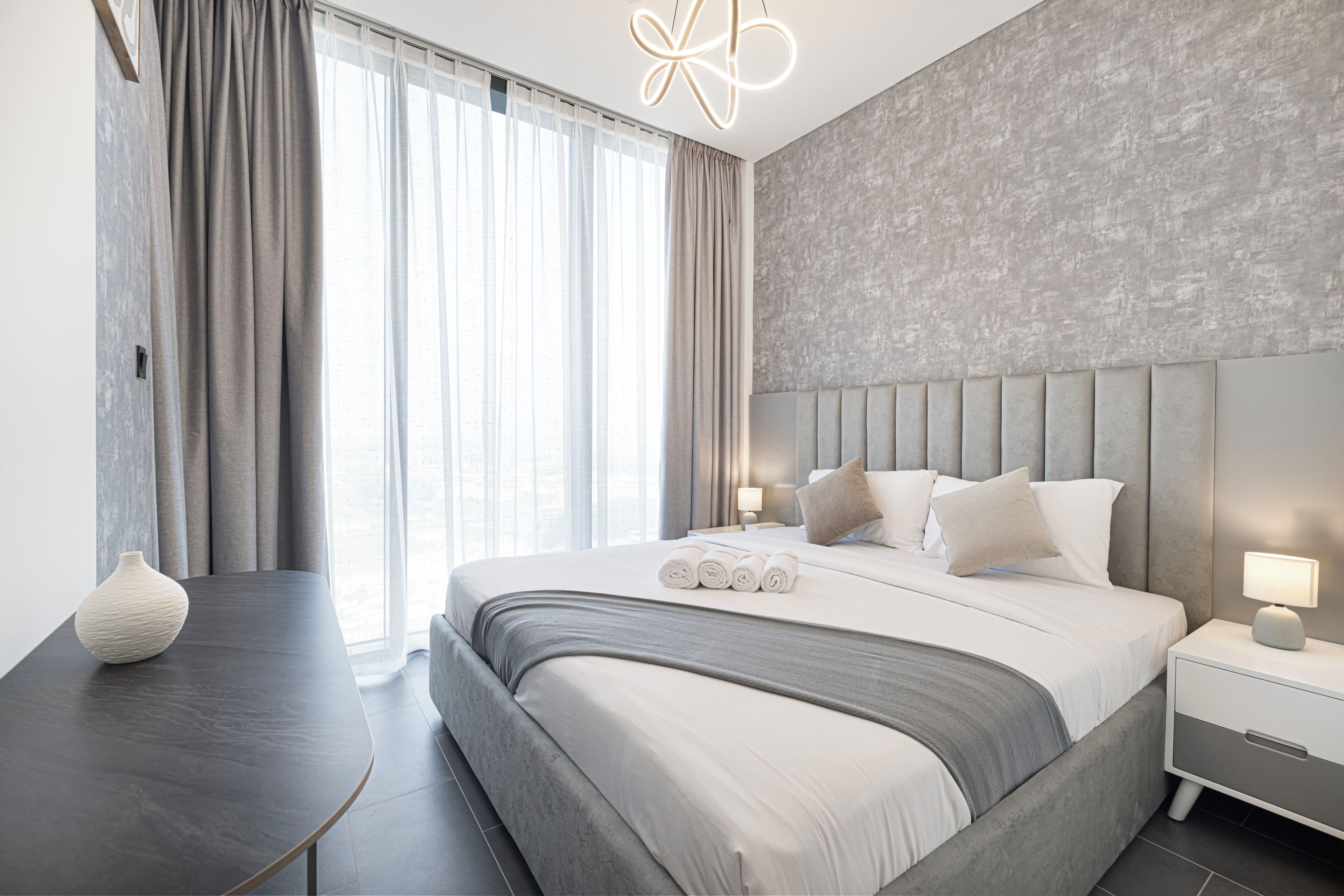 奢华公寓, 阳台, 城市景观 | 客房内保险箱、熨斗/熨衣板