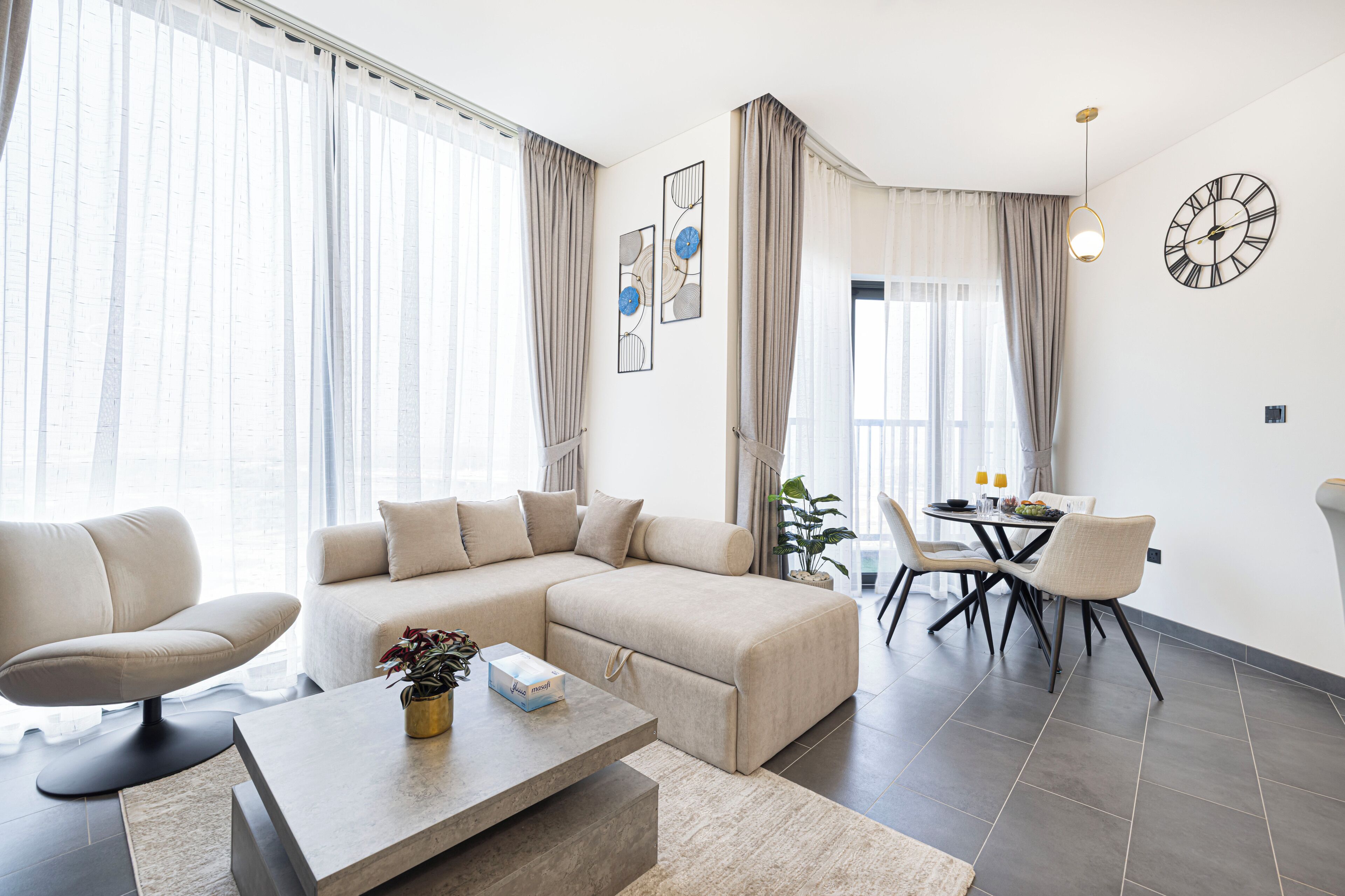 Luxury Apartment, Balcony, City View | Living area