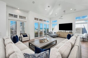 Smart TV - Gulf Views, Rooftop Terrace, Private Pool, Golf Cart, Steps To Beach! (Santa Rosa Beach)