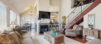 3BR Home w/ Sparkling Pool, Fire Pit