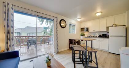 Walk to Restaurants + Light Rail: Seattle Getaway