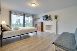 Apartment (3 Bedrooms) | Interior - Walk to Restaurants + Light Rail: Seattle Getaway (Seattle)