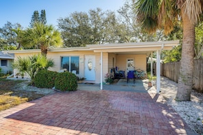 House (2 Bedrooms) | Interior - Walk to Sand & Sun! Breezy Indian Rocks Beach Home (Indian Rocks Beach)