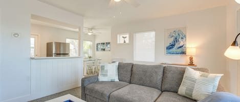 House (2 Bedrooms) | Front of property
