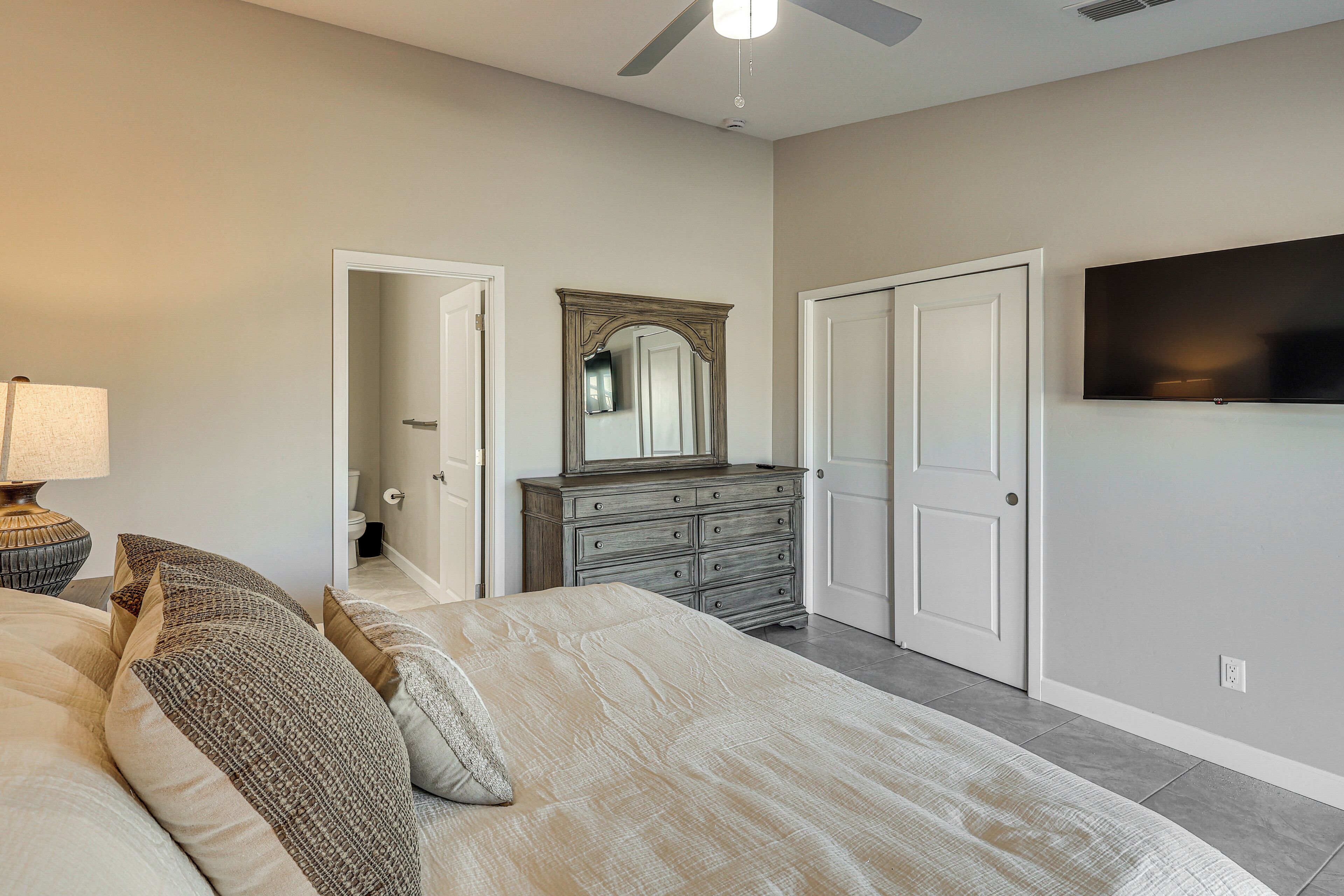 House (3 Bedrooms) | Interior