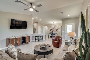 Front of property - 4 Mi to Lake Havasu State Park! Retreat w/ Hot Tub (Lake Havasu City)