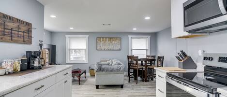 House (2 Bedrooms) | Front of property