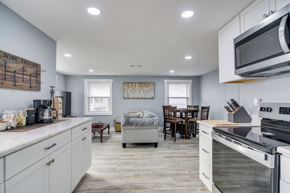 House (2 Bedrooms) | Front of property - Walk to Restaurants: Home w/ Yard in Safety Harbor (Safety Harbor)