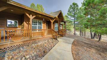 House (3 Bedrooms) | Front of property