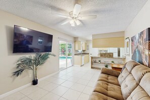 Apartment (2 Bedrooms) | Interior - 2BR Dog-friendly Oasis w/ Shared Pool & Patio (Longwood)