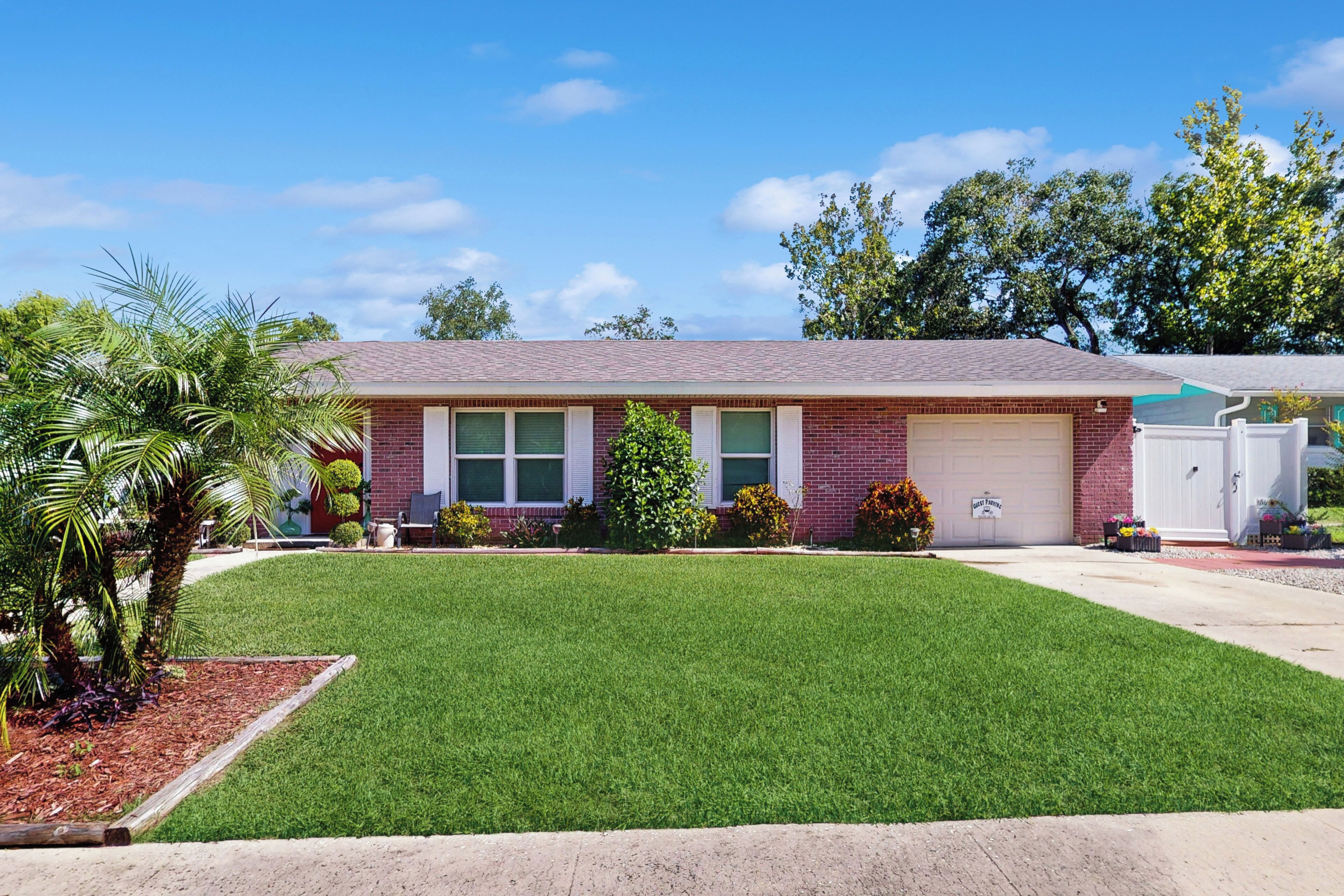 Apartment (2 Bedrooms) | Front of property