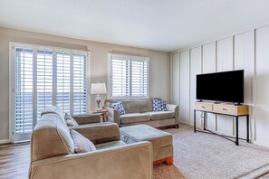 Apartment (2 Bedrooms) | Interior - Comfortable 2BR 2nd-floor Balcony (Brian Head)
