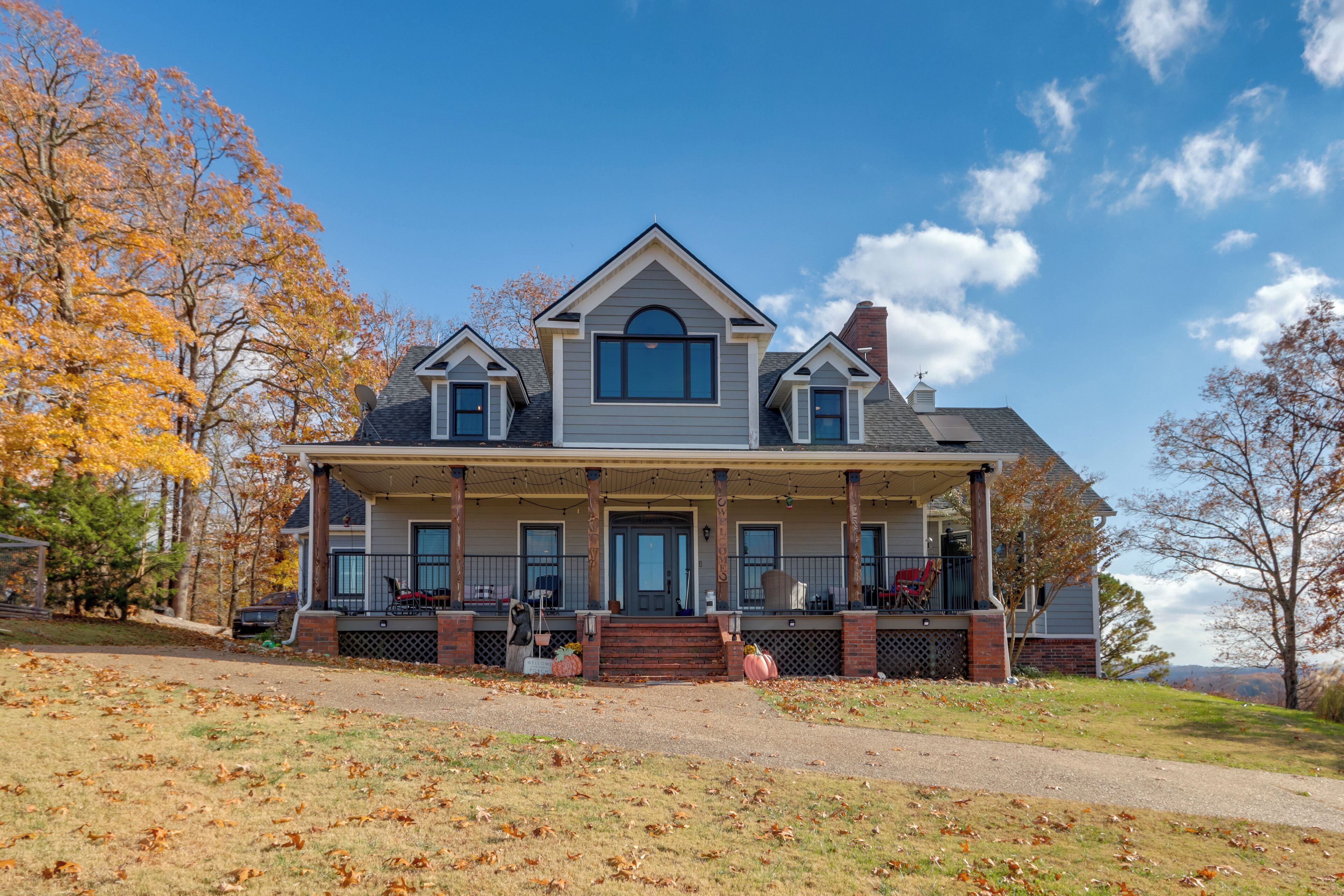 House (4 Bedrooms) | Front of property