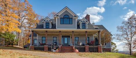 House (4 Bedrooms) | Front of property
