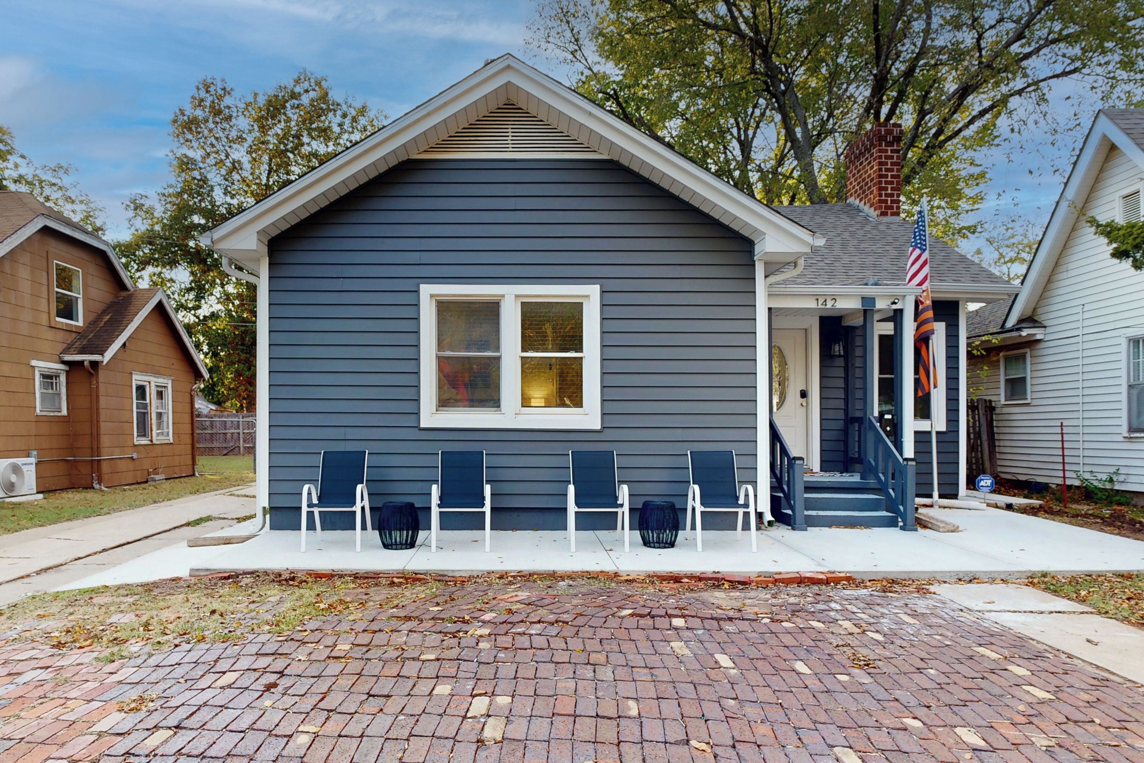 House (3 Bedrooms) | Front of property