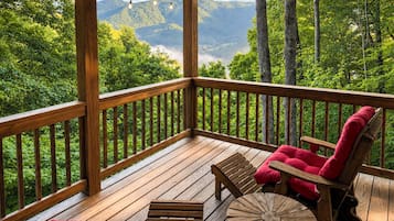 House (3 Bedrooms) | Front of property