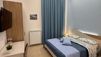 Classic Double Room, 1 Double Bed, Mobility Accessible, Balcony | Desk, free WiFi, bed sheets