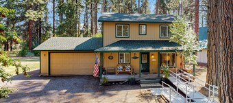 3BR House w/ Lake Views, Full Kitchen, A/C & Wifi