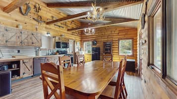 Rumah (2 Bedrooms) | Interior