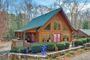 House (4 Bedrooms) | Interior - 1 Mi to Lake Tillery: Outdoor Retreat w/ Hot Tub! (Mount Gilead)