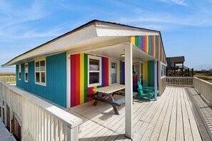 House (3 Bedrooms) | Interior - 3BR Dog-friendly Home w/ Beach Access & Grill (Freeport)