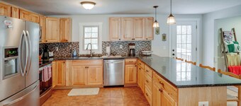 5 Mi to Mt Snow: Secluded Family Home w/ Game Area