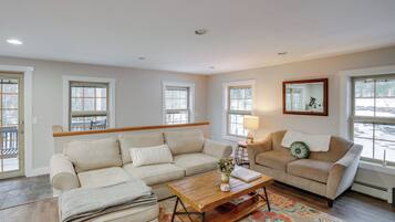 House (5 Bedrooms) | Interior