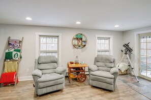 House (5 Bedrooms) | Interior
