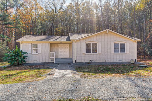 2 Mi to Lake Gaston: Wooded Family Home w/ Deck