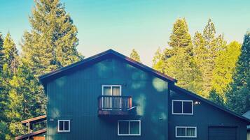 Mặt tiền nơi lưu trú