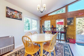House (5 Bedrooms) | Interior - 5BR House Near Lassen, Large Deck & Hot Tub (Shingletown)