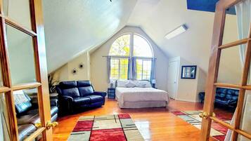 House (1 Bedroom) | Interior