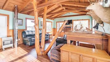 House (1 Bedroom) | Interior