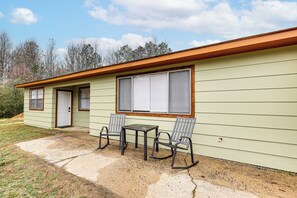 House (3 Bedrooms) | Interior - Hunters Hideaway in Hazen w/ Yard: Dogs Welcome! (Hazen)