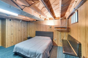 Interior - Spacious Retreat w/ Private Yard & Deck in Roscoe! (Roscoe)