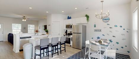 House (4 Bedrooms) | Interior