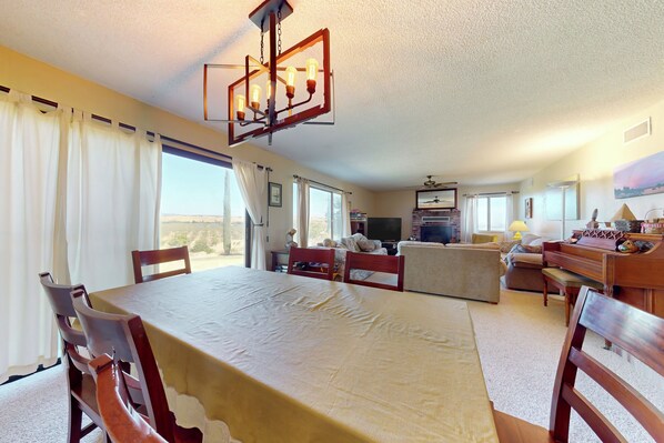 Rumah (4 Bedrooms) | Interior