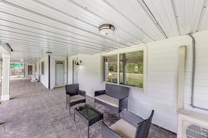 Apartment (1 Bedroom) | Interior - 1BR on Working Homestead w/ River Access (Woodburn)