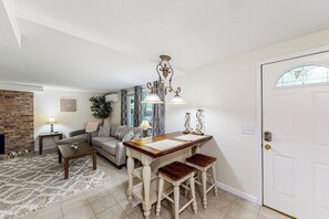 Apartment (1 Bedroom) | Interior - 1BR on Working Homestead w/ River Access (Woodburn)