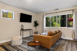 Interior - Buckthorn Beauty: Private Hot Tub & Lounge Space (Pine Valley)