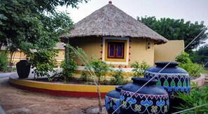 Deluxe Double Room | Free WiFi - Swapna Srushti Resort (Mansa)